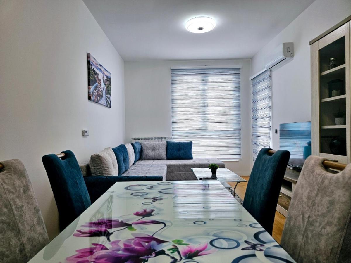 Bulevar Square Apartman